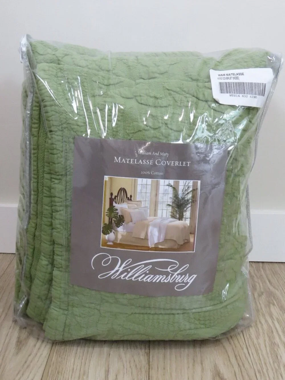 Williamsburg William & Mary Matelasse Coverlet SIZE King Moss Green